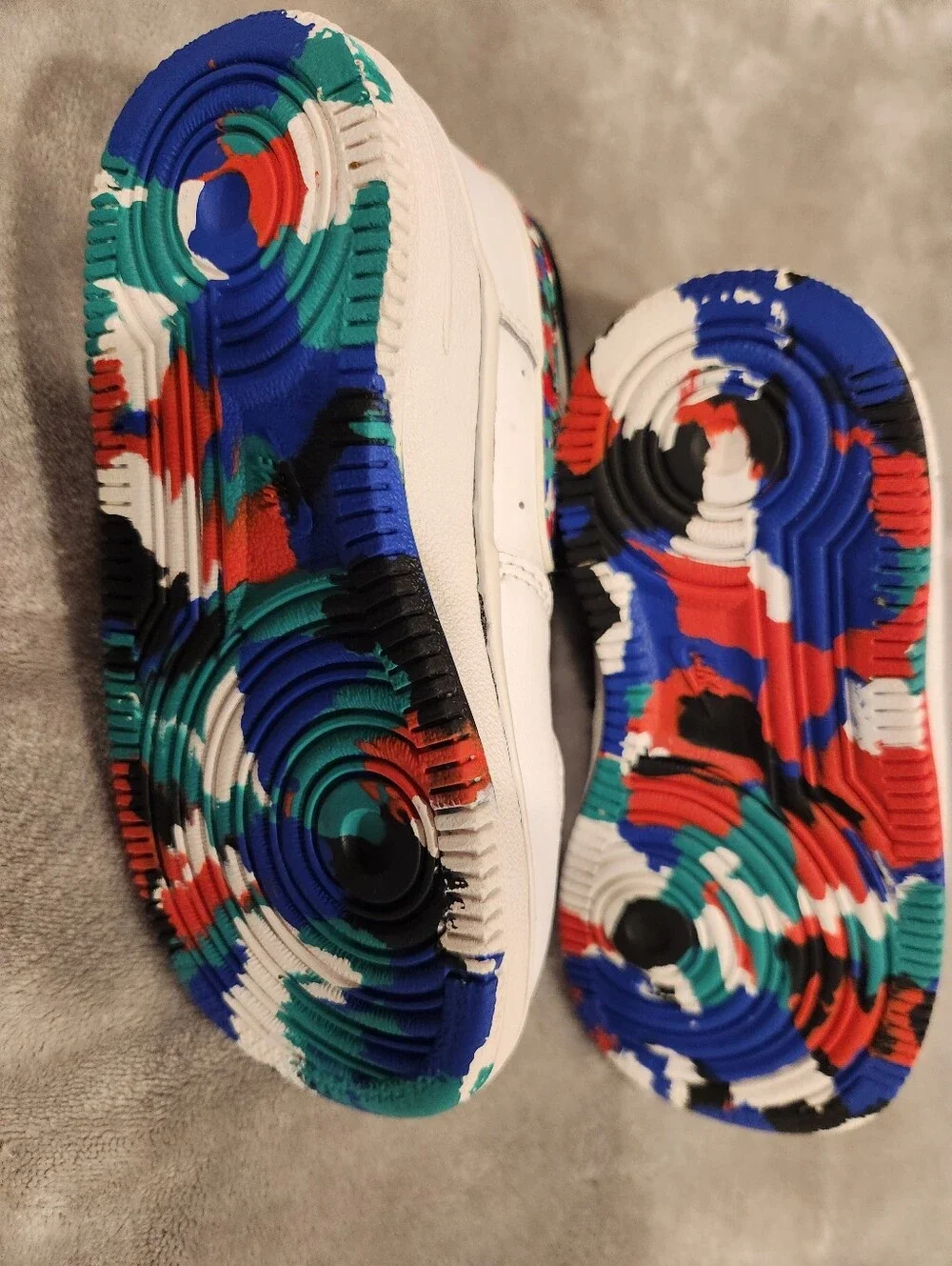 Nike Kids' Air Force 1 Low - White, Multicolor Crayon Accent, Size 8C